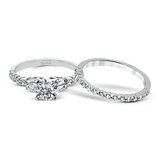 Round - cut Engagement Ring & Matching Wedding Band in 18k Gold with Diamonds - Simon G. Jewelry