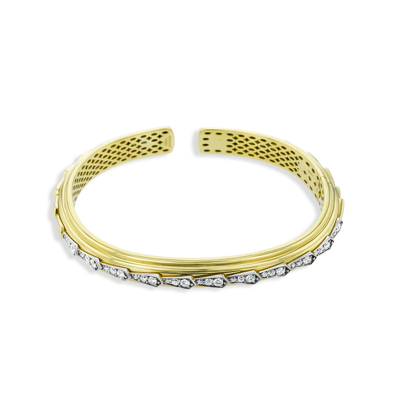 Bangle in 18k Gold with Diamonds