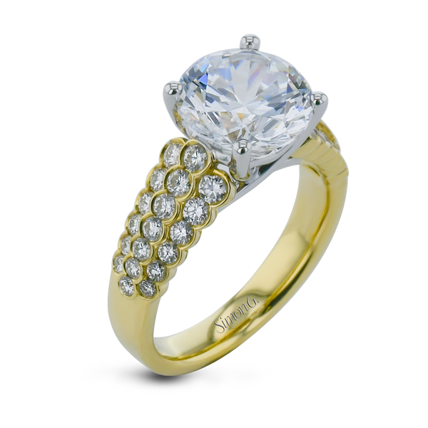 Round-cut Micro-bezel Engagement Ring in 18k Gold with Diamonds
