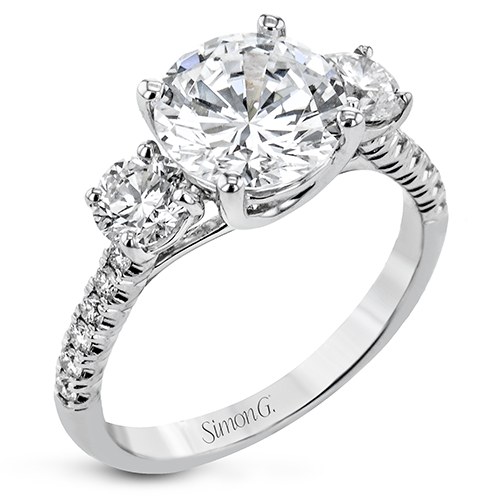 Round-cut Three-stone Engagement Ring in 18k Gold with Diamonds