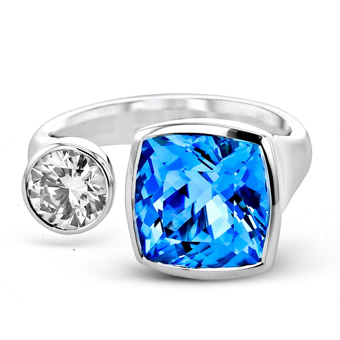 Aquamarine Color Ring in 18k Gold with Diamonds - Simon G. Jewelry