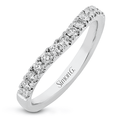 Engagement Ring in 18k Gold with Diamonds - Simon G. Jewelry