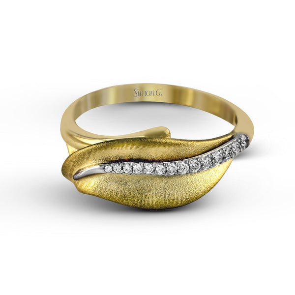 Fashion Ring in 18k Gold with Diamonds - Simon G. Jewelry