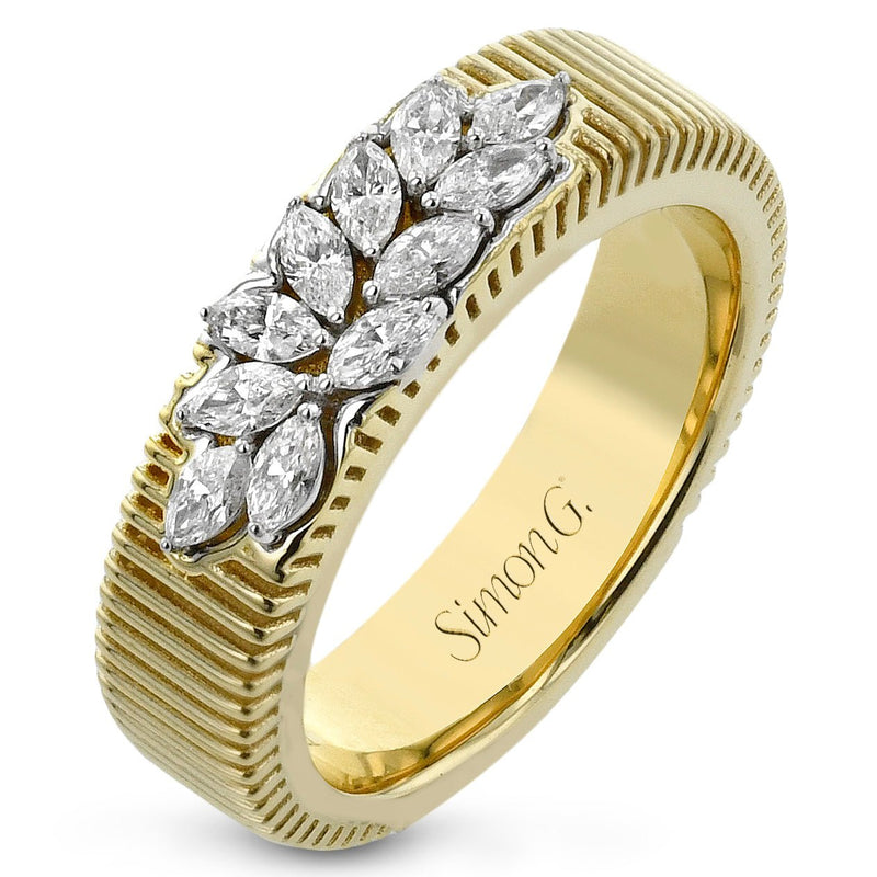 Fashion Ring In 18k Gold With Diamonds - Simon G. Jewelry