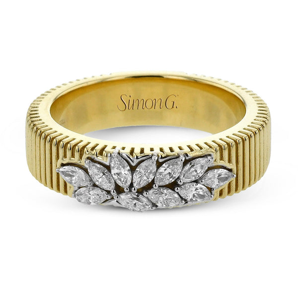 Fashion Ring In 18k Gold With Diamonds - Simon G. Jewelry