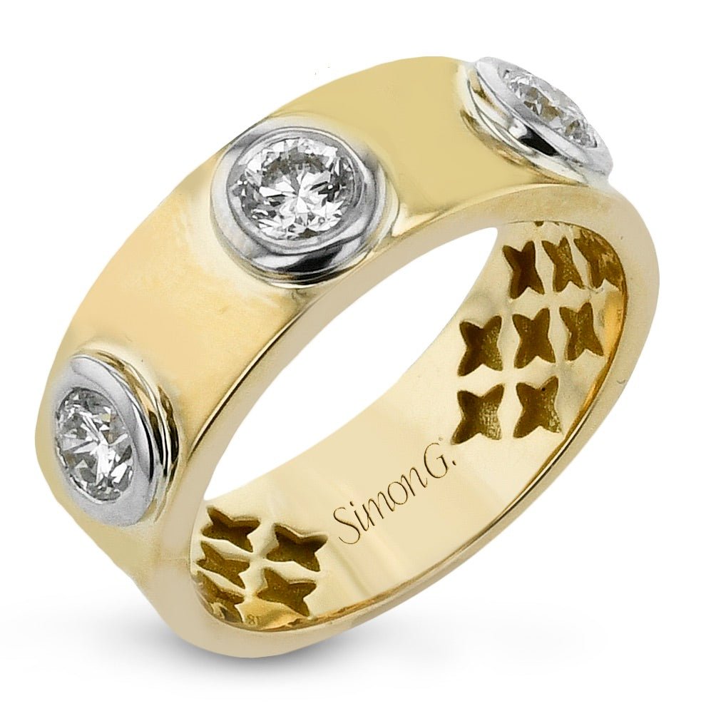 Fashion Ring in 18k Gold with Diamonds - Simon G. Jewelry