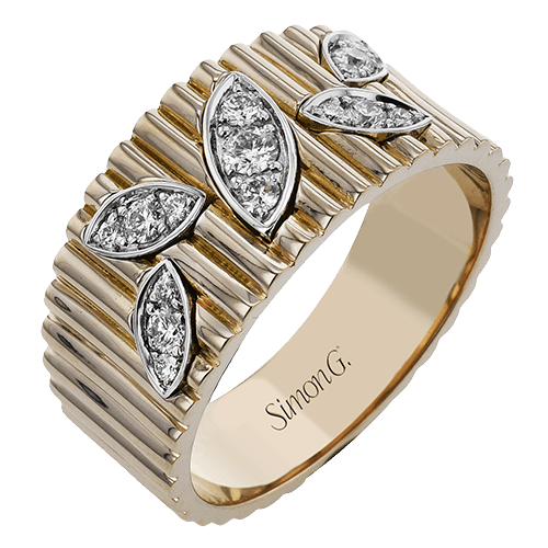 Fashion Ring In 18k Gold With Diamonds - Simon G. Jewelry