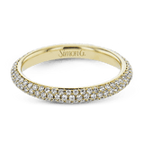 Round - cut Engagement Ring & Matching Wedding Band in 18K Gold with Diamonds - Simon G. Jewelry