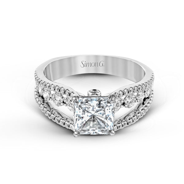 Princess-Cut Split-Shank Engagement Ring In 18k Gold With Diamonds
