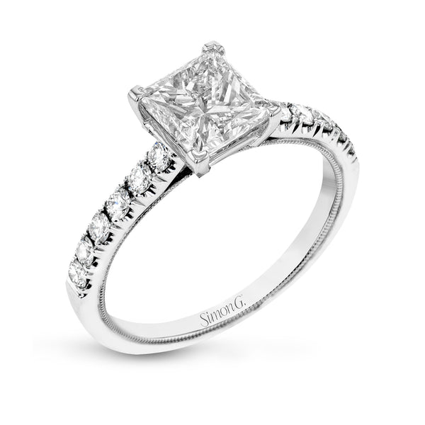 Princess-Cut Engagement Ring In 18k Gold With Diamonds